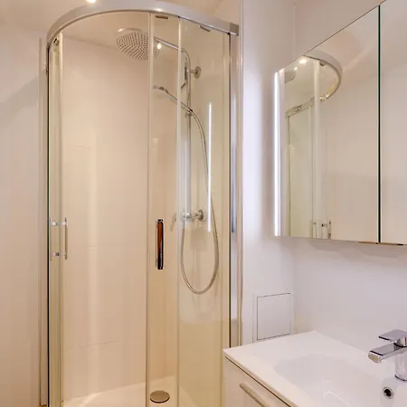 Daire Les Terrasses De Tourgeville-5 By Interhome