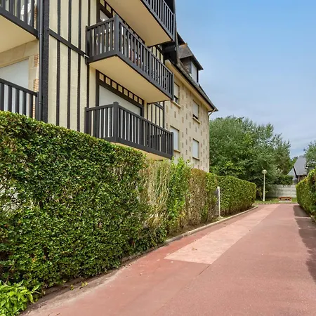 Les Terrasses De Tourgeville-5 By Interhome Daire