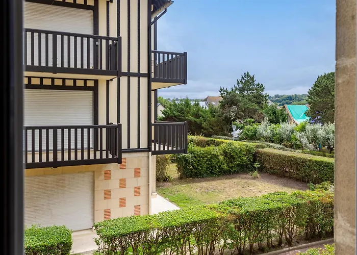 Apartament Les Terrasses De Tourgeville-5 By Interhome