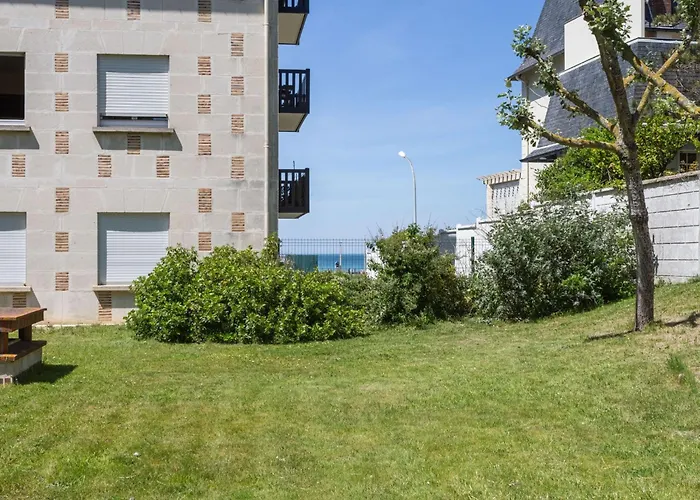 Les Terrasses De Tourgeville-5 By Interhome Apartament